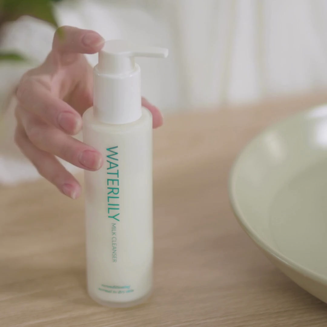 Waterlily Milk Cleanser How To Apply